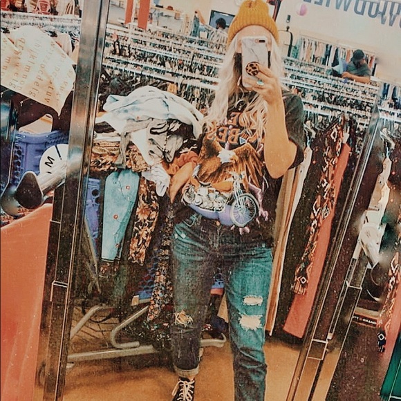 MEET THE POSHER - Picture 2 of 6